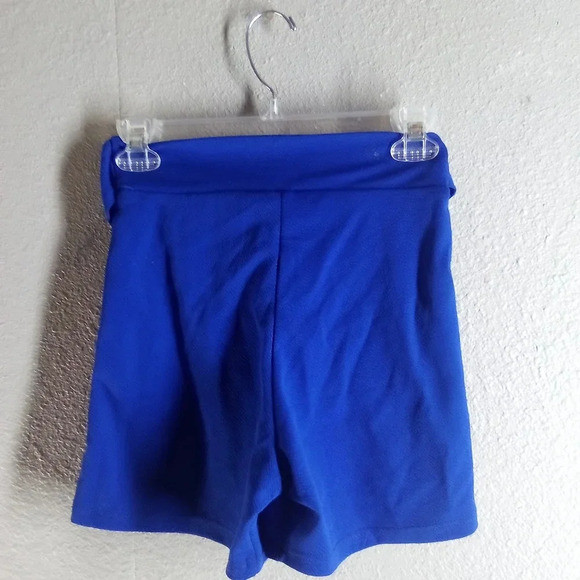 Short one size ( box BB ) - Picture 2 of 2